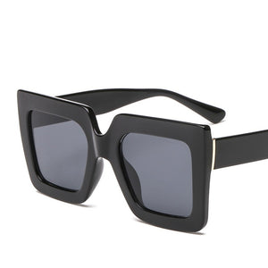 Sunglasses - Fashion Vintage Frame Square Women's Sunglasses